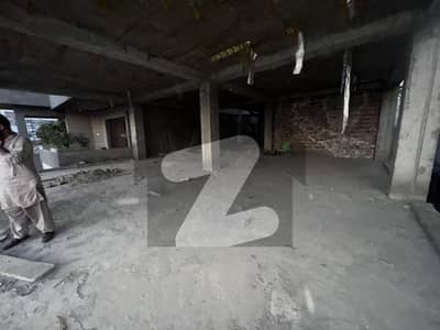 1 Kanal Brand New Commercial Building for Rent Facing Emporium Mall & Expo Centre, Main Boulevard Johar Town 1 Kanal Brand New Commercial Building for Rent Facing Emporium Mall & Expo Centre, Main Boulevard Johar Town
