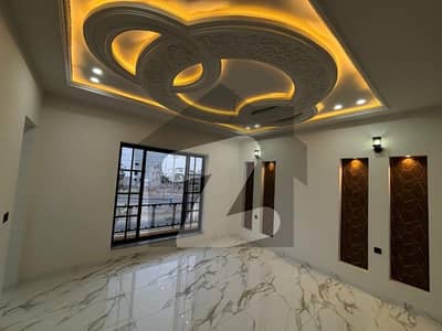 15 MARLA UPPER PORTION WITH SOLAR SYSTEM ANG GAS AVAILABLE FOR RENT IN FORMANITES HOUSING SCHEME BLOCK-A LAHORE.  2 BED ATTACH BATH ROOM.  SOLAR SYSTEM ANG GAS AVAILABLE.  DRIECT ACCESS MAIN ROAD.