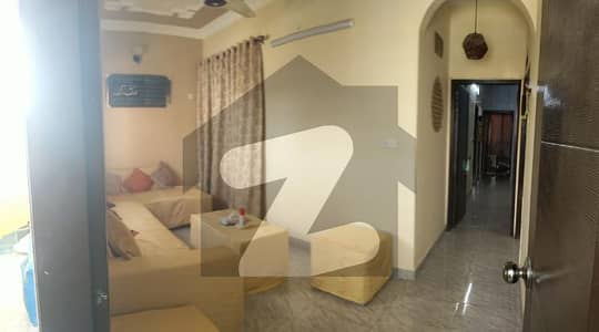 Upper Portion for Sale 3 Bed DD with Rooftop, Block 13D/3, Gulshan-e-Iqbal (4th Floor, 1200 Sq. Ft. ) Upper Portion for Sale 3 Bed DD with Rooftop, Block 13D/3, Gulshan-e-Iqbal (4th Floor, 1200 Sq. Ft. )