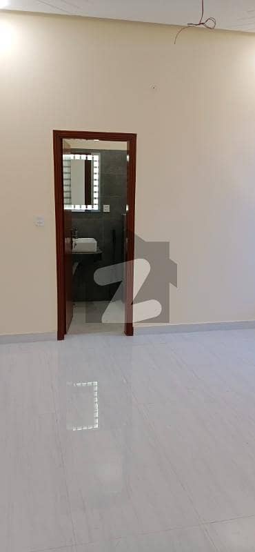 نیا ناظم آباد کراچی میں 3 کمروں کا 5 مرلہ مکان 3.65 کروڑ میں برائے فروخت۔