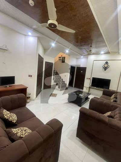 ڈی ایچ اے 9 ٹاؤن ۔ بلاک اے ڈی ایچ اے 9 ٹاؤن,ڈیفنس (ڈی ایچ اے),لاہور میں 3 کمروں کا 5 مرلہ مکان 1.7 لاکھ میں کرایہ پر دستیاب ہے۔