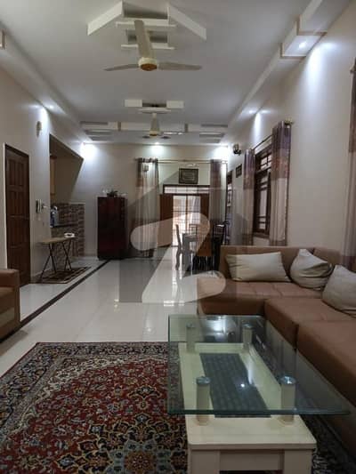 House Sized 300 Square Yards Is Available For Sale In Gulistan-E-Jauhar - Block 15