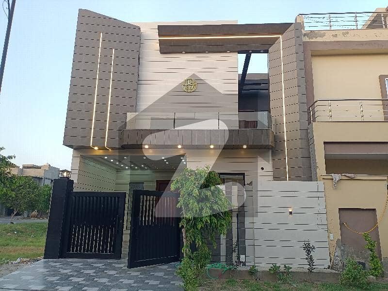 ایڈن آچرڈ فیصل آباد میں 3 کمروں کا 5 مرلہ مکان 2.35 کروڑ میں برائے فروخت۔