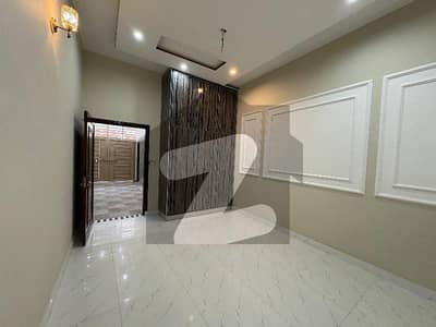 پاک عرب سوسائٹی فیز 1 - بلاک بی پاک عرب ہاؤسنگ سوسائٹی فیز 1,پاک عرب ہاؤسنگ سوسائٹی,لاہور میں 5 کمروں کا 10 مرلہ مکان 1.5 لاکھ میں کرایہ پر دستیاب ہے۔