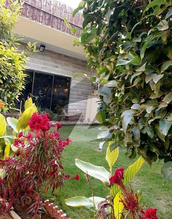 ایف ۔ 6 اسلام آباد میں 5 کمروں کا 1 کنال مکان 32.75 کروڑ میں برائے فروخت۔