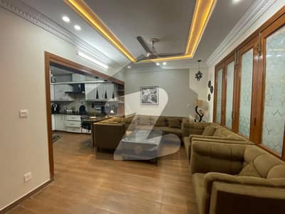 ڈی ایچ اے ڈیفینس فیز 2 ڈی ایچ اے ڈیفینس,اسلام آباد میں 2 کمروں کا 4 مرلہ مکان 4.25 کروڑ میں برائے فروخت۔