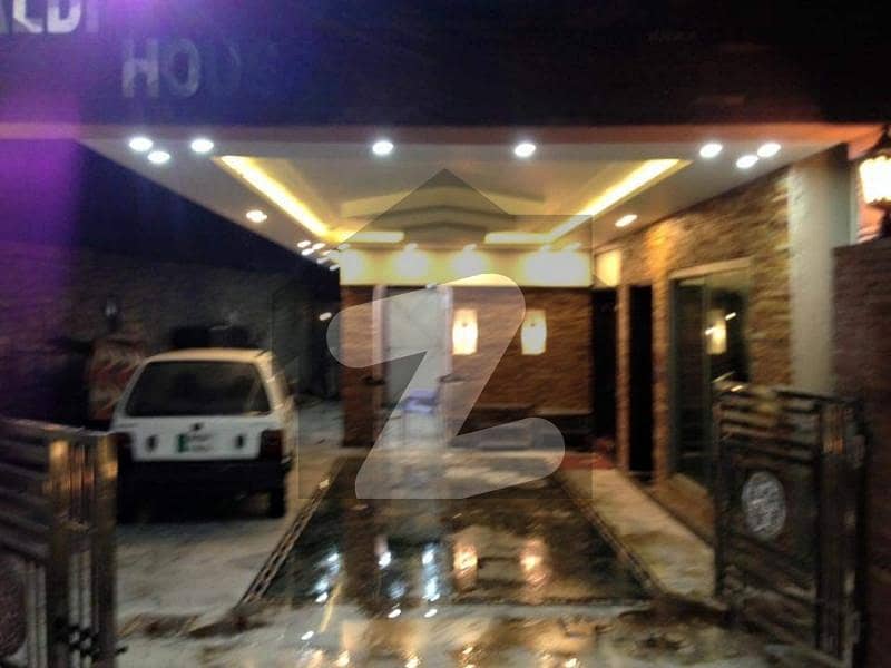 3 stroy 3 Rd story in work paint