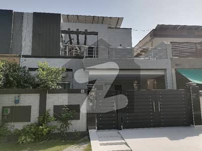 Reserve A Centrally Located House Of 8 Marla In Divine Gardens - Block D