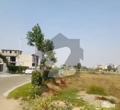 ڈی ایچ اے فیز 8 ڈیفنس (ڈی ایچ اے),لاہور میں 4 کنال رہائشی پلاٹ 21.85 کروڑ میں برائے فروخت۔ ڈی ایچ اے فیز 8 ڈیفنس (ڈی ایچ اے),لاہور میں 4 کنال رہائشی پلاٹ 21.85 کروڑ میں برائے فروخت۔