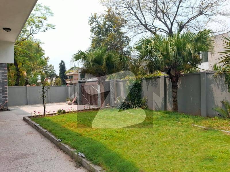 Demolishable House Investor Price is for Sale Demolishable House Investor Price is for Sale