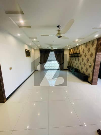 1 kanal Just Like Brand New Upper Portion For Rent (Original Pic's Attached) 1 kanal Just Like Brand New Upper Portion For Rent (Original Pic's Attached)