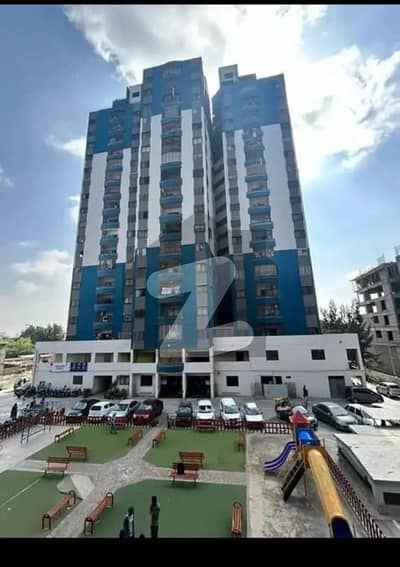 نعمان ریزیڈینشیا سکیم 33,کراچی میں 3 کمروں کا 7 مرلہ فلیٹ 1.4 کروڑ میں برائے فروخت۔