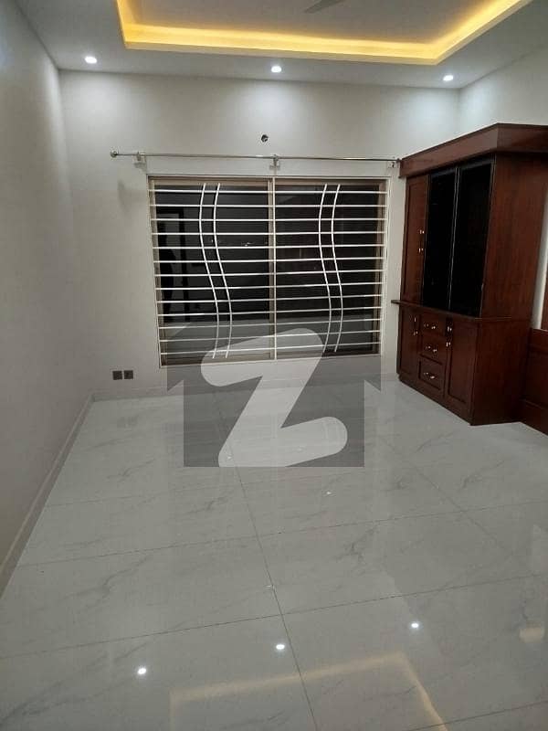 Upper Portion For Rent