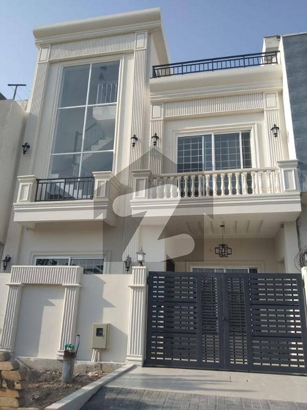 ڈی ۔ 12 اسلام آباد میں 3 کمروں کا 4 مرلہ مکان 1.6 لاکھ میں کرایہ پر دستیاب ہے۔