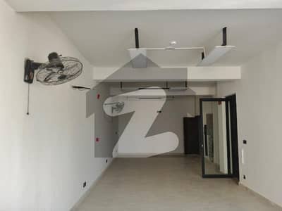 ڈی ایچ اے فیز 8 - کمرشل براڈوے ڈی ایچ اے فیز 8,ڈیفنس (ڈی ایچ اے),لاہور میں 4 مرلہ دفتر 70.0 ہزار میں کرایہ پر دستیاب ہے۔ ڈی ایچ اے فیز 8 - کمرشل براڈوے ڈی ایچ اے فیز 8,ڈیفنس (ڈی ایچ اے),لاہور میں 4 مرلہ دفتر 70.0 ہزار میں کرایہ پر دستیاب ہے۔