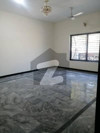 Beautiful Ground Portion 3 Bedrooms Attach Bathrooms Drawing Dinning Separate Meter