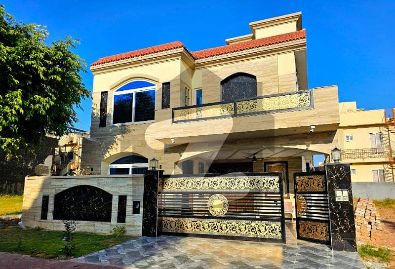 10 Marla House For Sale Near To Park