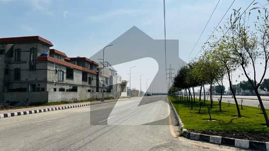 لیک سٹی ۔ سیکٹر ایم-3 ایکسٹینشن 1 لیک سٹی,رائیونڈ روڈ,لاہور میں 10 مرلہ رہائشی پلاٹ 1.6 کروڑ میں برائے فروخت۔