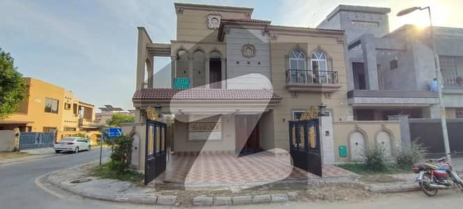 بحریہ ٹاؤن سیکٹر سی بحریہ ٹاؤن,لاہور میں 5 کمروں کا 12 مرلہ مکان 6.45 کروڑ میں برائے فروخت۔ بحریہ ٹاؤن سیکٹر سی بحریہ ٹاؤن,لاہور میں 5 کمروں کا 12 مرلہ مکان 6.45 کروڑ میں برائے فروخت۔