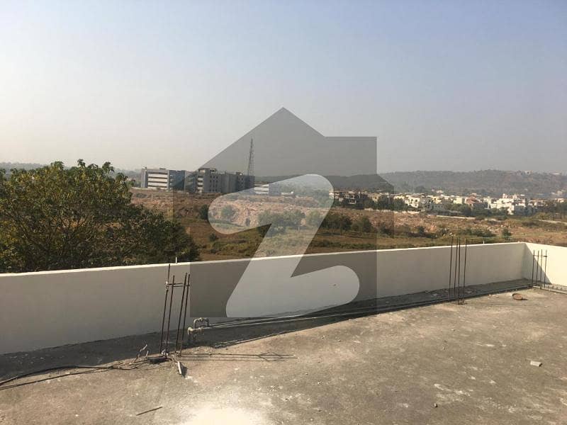 کوری روڈ اسلام آباد میں 4 کمروں کا 6 مرلہ مکان 1.8 کروڑ میں برائے فروخت۔