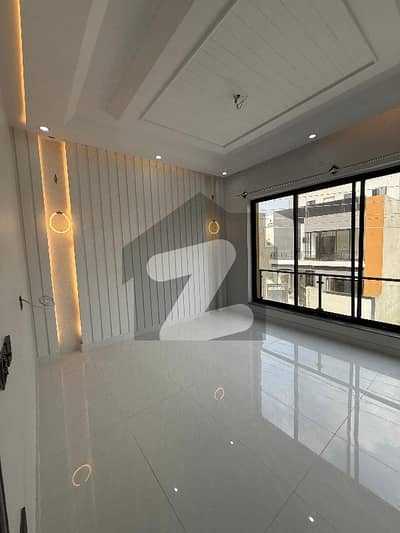 Buch Executive Villas 5 Marla High Standard And Luxury House Fully Modern House For Sale 4 Ultra Modern And Luxurious Bedroom With Attached Washroom