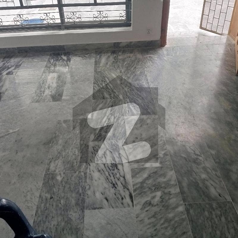 g 10 house for sale 30x50