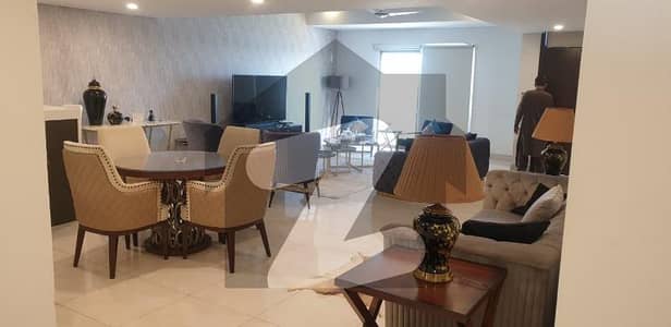 Ultra Luxury Sea-Facing Triplex Townhouse Private Garage Pearl Towers Emaar Direct Promenade Access