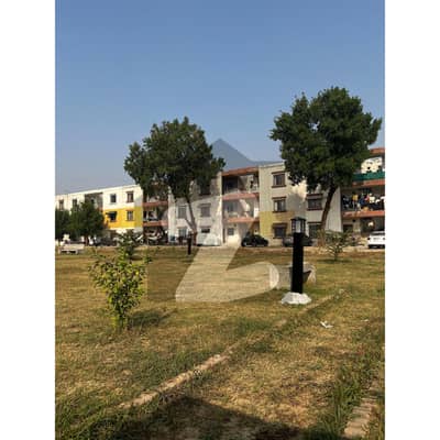 Khayabane Amin R Block 5 Marla Ground Floor Flat For Sale