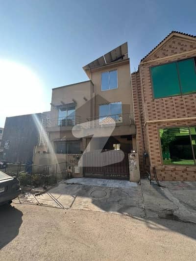 Lowest Price 5 Marla Proper Double Unit House For Sale in Ali Block Lowest Price 5 Marla Proper Double Unit House For Sale in Ali Block