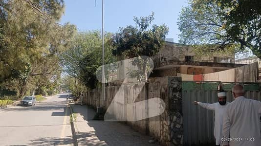 جی ۔ 9/2 جی ۔ 9,اسلام آباد میں 10 مرلہ رہائشی پلاٹ 7.25 کروڑ میں برائے فروخت۔ جی ۔ 9/2 جی ۔ 9,اسلام آباد میں 10 مرلہ رہائشی پلاٹ 7.25 کروڑ میں برائے فروخت۔