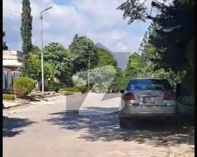 Corner 4500 Square Feet House Is Available For sale In G-10/3