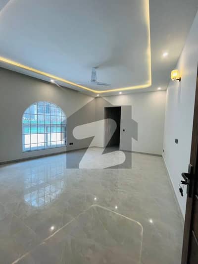 Brand New 3 Bedroom Open Basement For Rent 1 Canal Demand 160000 At Prime Location