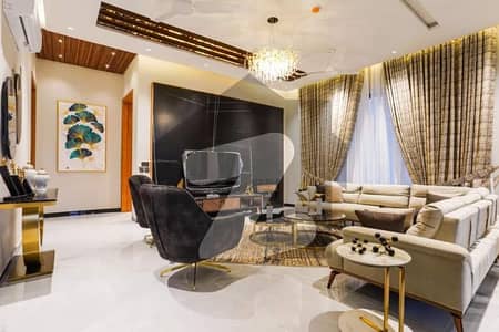 Modern and Fully Renovated House with Gym