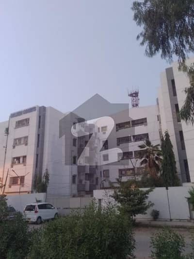 In Gulistan-e-Jauhar - Block 15 Flat Sized 1500 Square Feet For sale In Gulistan-e-Jauhar - Block 15 Flat Sized 1500 Square Feet For sale