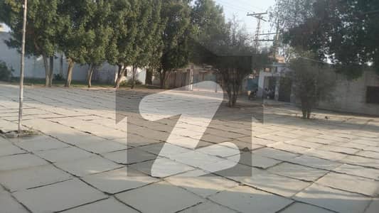 بہاولپور روڈ ملتان میں 5 کمروں کا 5 کنال گودام 5.0 لاکھ میں کرایہ پر دستیاب ہے۔