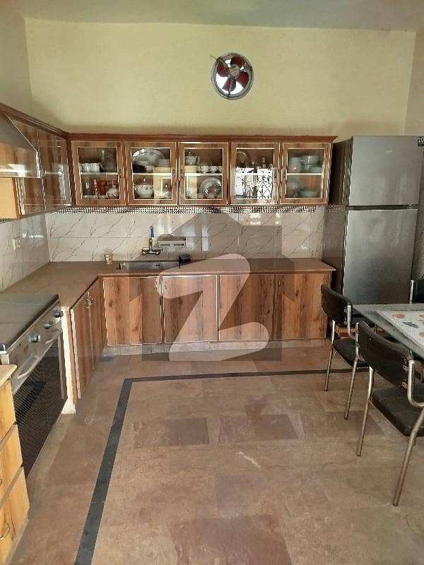 شالیمار لنک روڈ لاہور میں 5 کمروں کا 14 مرلہ مکان 4.7 کروڑ میں برائے فروخت۔ شالیمار لنک روڈ لاہور میں 5 کمروں کا 14 مرلہ مکان 4.7 کروڑ میں برائے فروخت۔