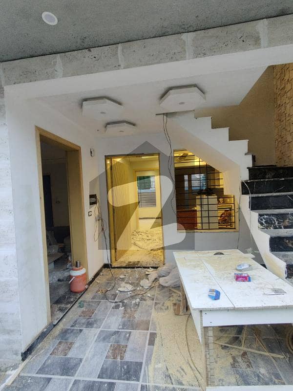 آئی ۔ 10 اسلام آباد میں 5 کمروں کا 4 مرلہ مکان 3.3 کروڑ میں برائے فروخت۔ آئی ۔ 10 اسلام آباد میں 5 کمروں کا 4 مرلہ مکان 3.3 کروڑ میں برائے فروخت۔