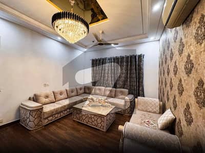 ڈی ایچ اے فیز9 پریزم ڈی ایچ اے ڈیفینس,لاہور میں 4 کمروں کا 10 مرلہ مکان 4.99 کروڑ میں برائے فروخت۔