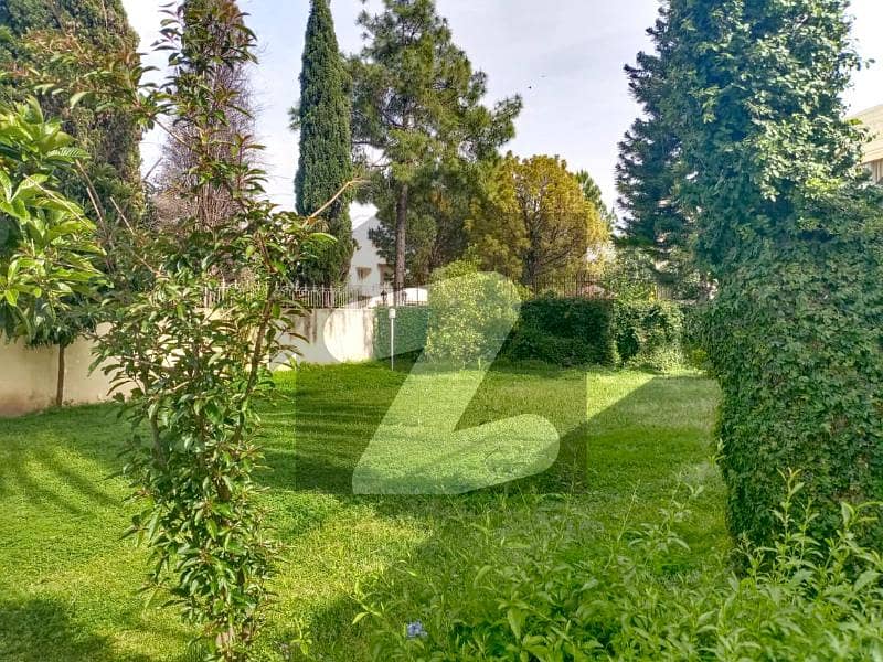 ایف ۔ 7 اسلام آباد میں 6 کمروں کا 2 کنال مکان 44.75 کروڑ میں برائے فروخت۔