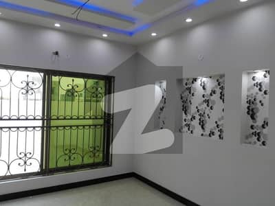 خیابانِ امین ۔ بلاک ایل خیابانِ امین,لاہور میں 3 کمروں کا 5 مرلہ مکان 75.0 ہزار میں کرایہ پر دستیاب ہے۔