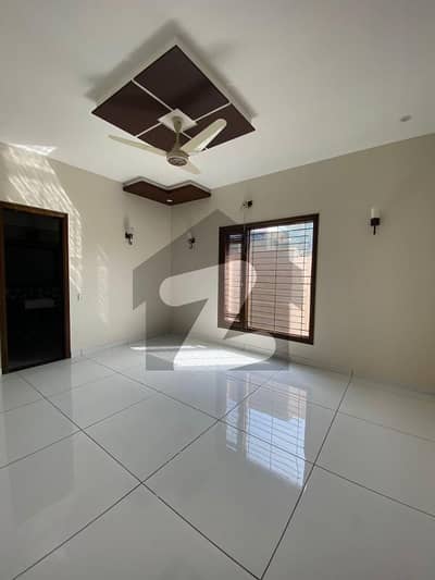 500 Yard Bungalow Available For Rent In Phase 6