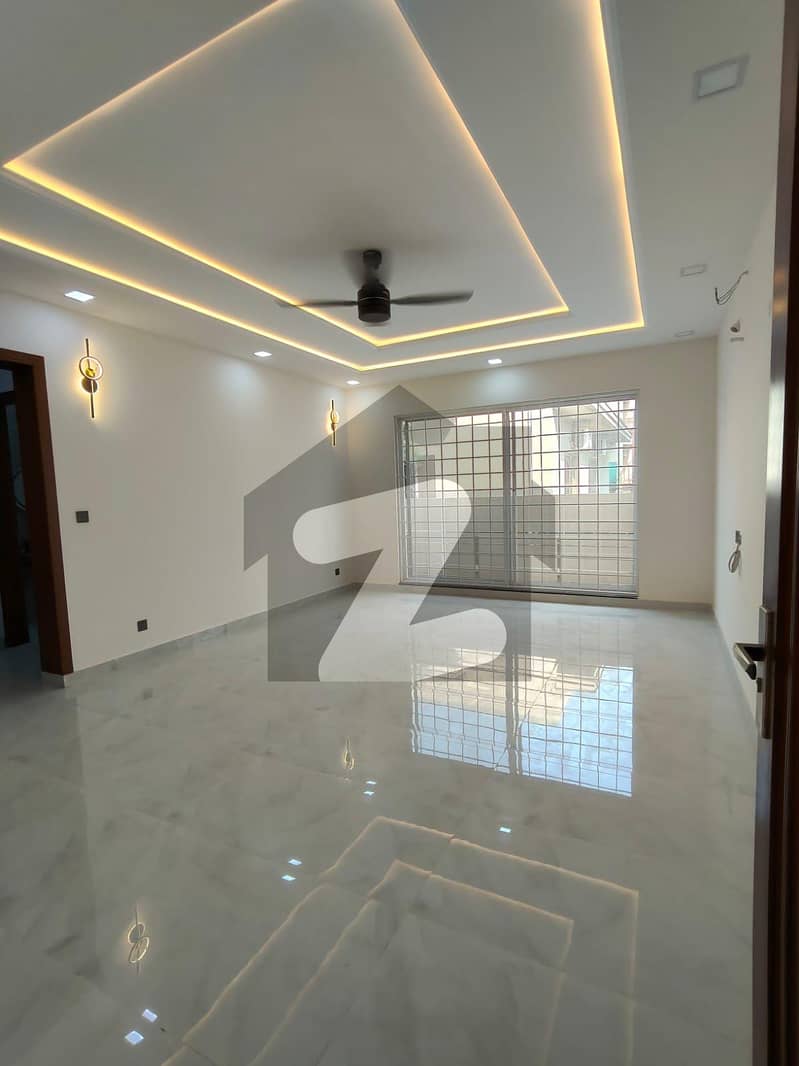 Very Beautiful Neat & Clean Very Luxury House.