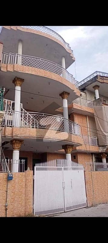 بہارہ کھوہ اسلام آباد میں 5 کمروں کا 8 مرلہ مکان 2.5 کروڑ میں برائے فروخت۔