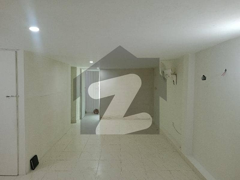 02 MARLA OFFICE FIRST FLOOR EXCELLENT LOCATION 02 MARLA OFFICE FIRST FLOOR EXCELLENT LOCATION