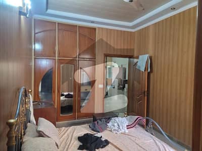 5 Marla Beautiful double story house urgent for Sale Prime Location in sabzazar