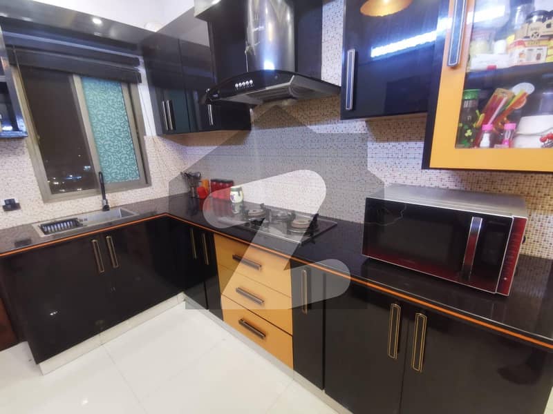 خلیق الزماں روڈ کراچی میں 3 کمروں کا 3 کنال مکان 5.0 کروڑ میں برائے فروخت۔ خلیق الزماں روڈ کراچی میں 3 کمروں کا 3 کنال مکان 5.0 کروڑ میں برائے فروخت۔