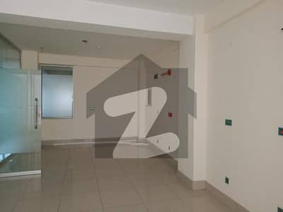 08 MARLA OFFICE FIRST FLOOR WITH LIFT EXCELLENT LOCATION