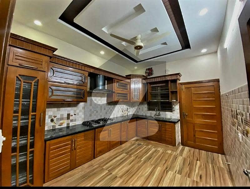 جی ۔ 13 اسلام آباد میں 3 کمروں کا 14 مرلہ زیریں پورشن 1.5 لاکھ میں کرایہ پر دستیاب ہے۔