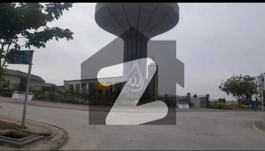 OUT CLASS LOCATION TOP HIGHTED ONE KANAL PLOT AVAILABLE FOR SALE OUT CLASS LOCATION TOP HIGHTED ONE KANAL PLOT AVAILABLE FOR SALE