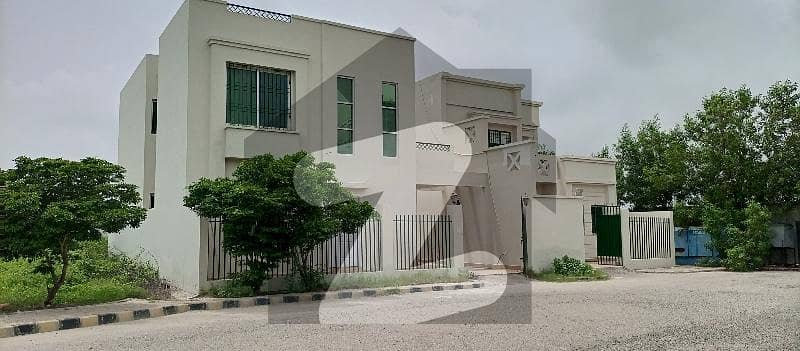 400 square yard good location 400 square yard good location